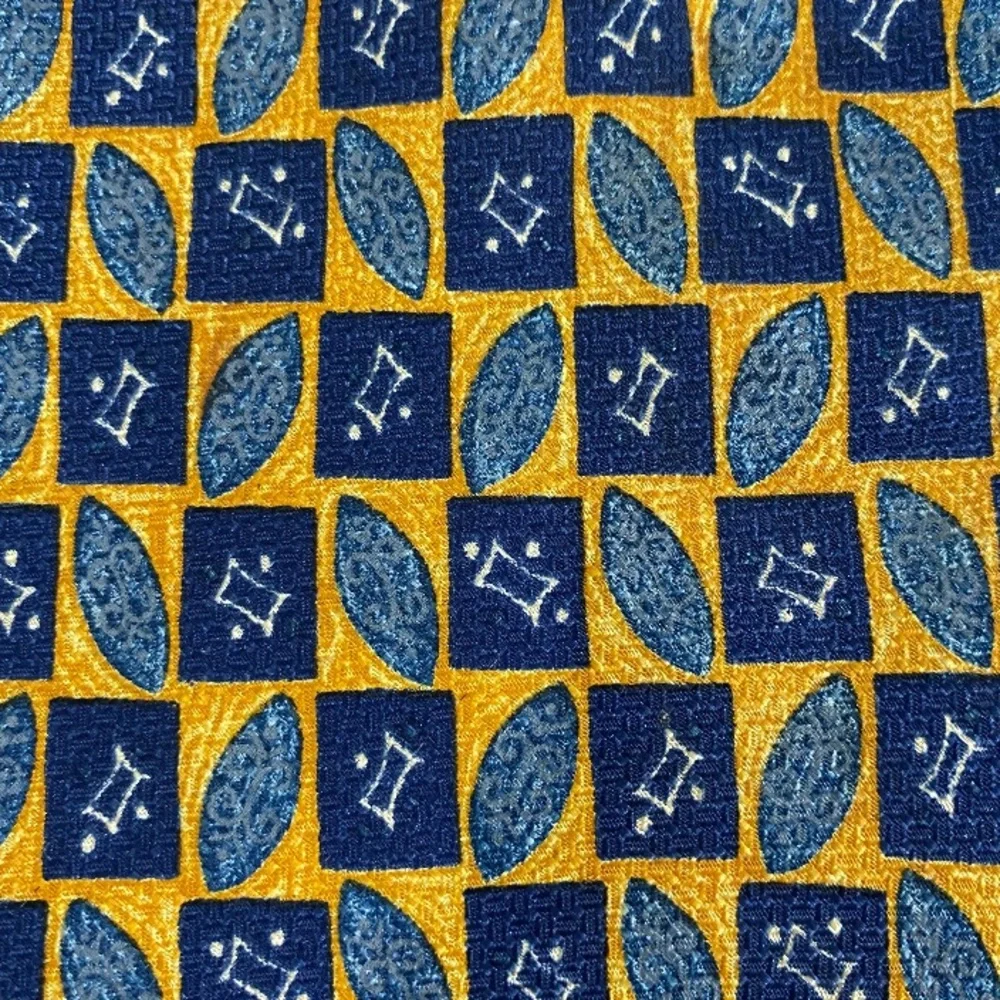 Barrington gold blue